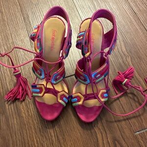 Size 6B Schutz Multicolor Heels